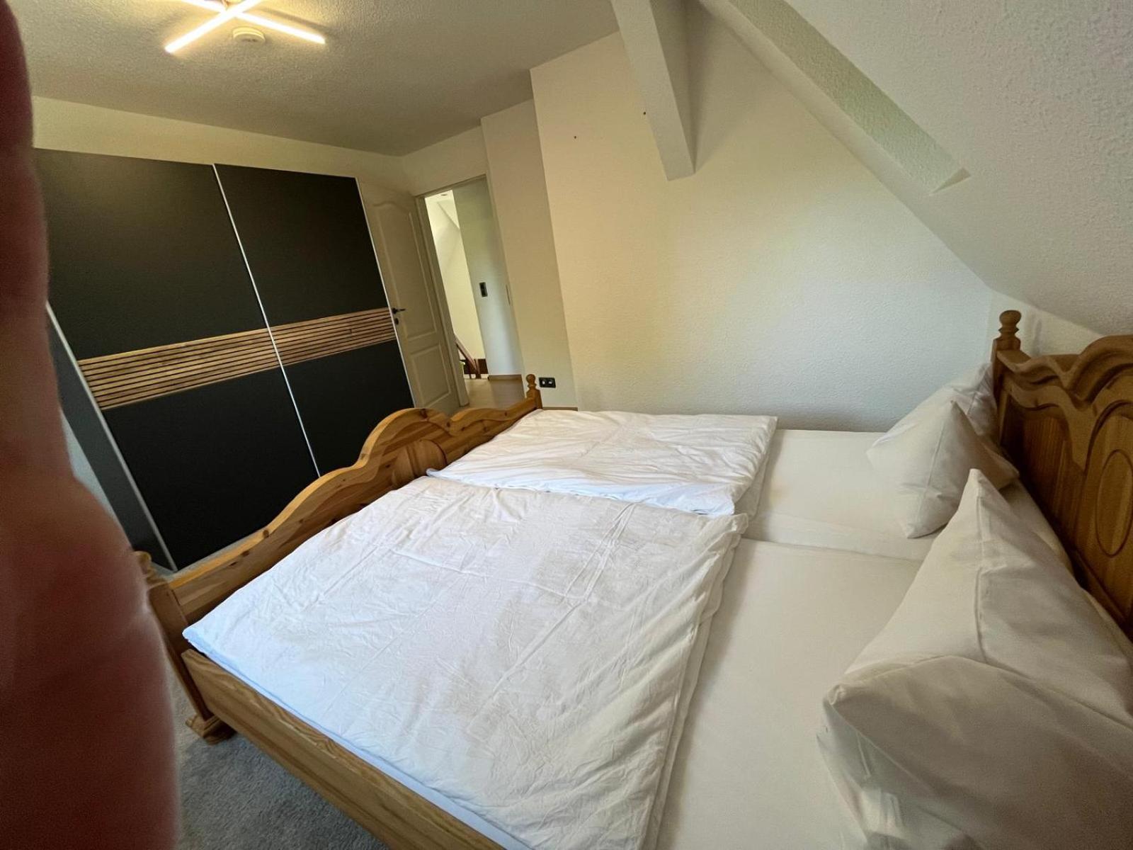 Frundsberg 24-ferienhaus, Zentral Im Herzen Berlins, Pkw-stellplatz Und W-lan Kostenlos Ferienhaus Berlin