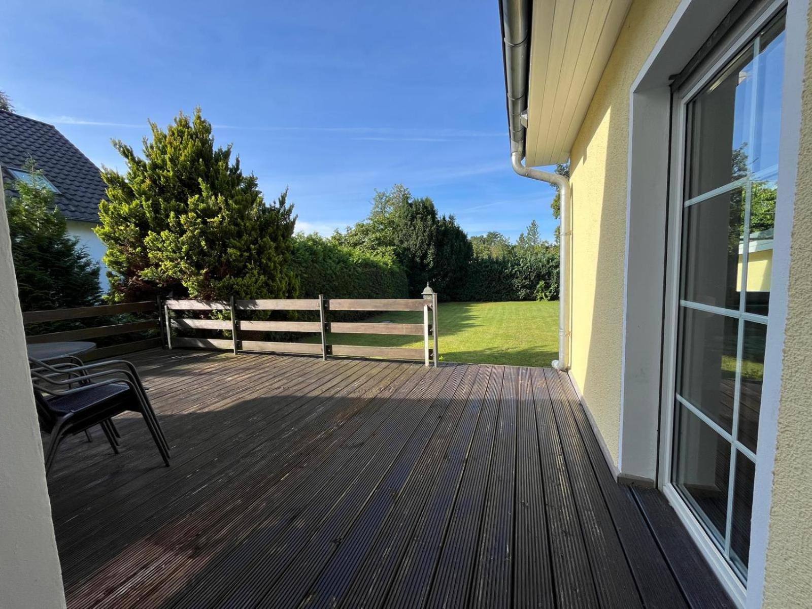 Ferienhaus Frundsberg 24-ferienhaus, Zentral Im Herzen Berlins, Pkw-stellplatz Und W-lan Kostenlos Berlin