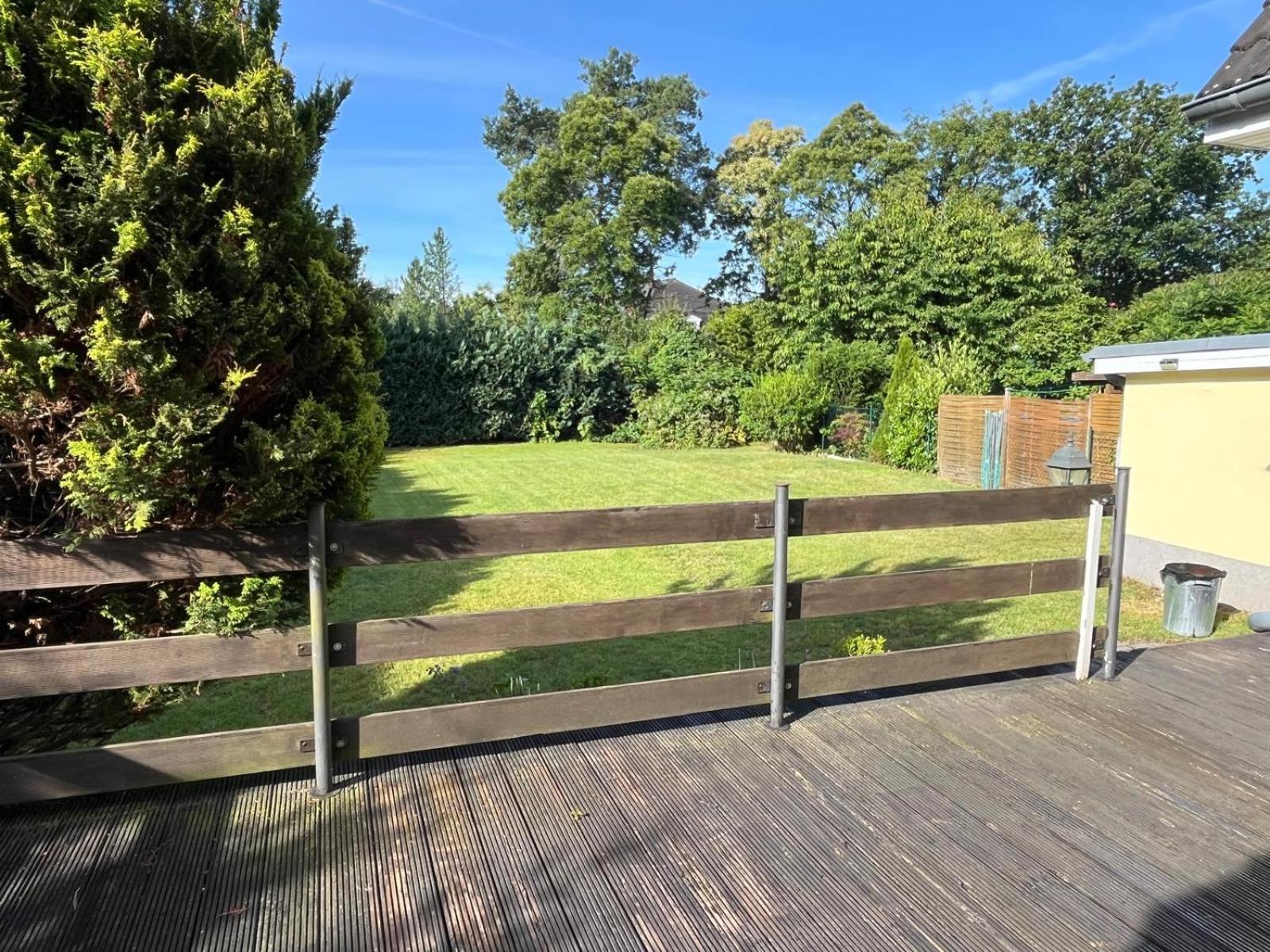 Ferienhaus Frundsberg 24-ferienhaus, Zentral Im Herzen Berlins, Pkw-stellplatz Und W-lan Kostenlos *